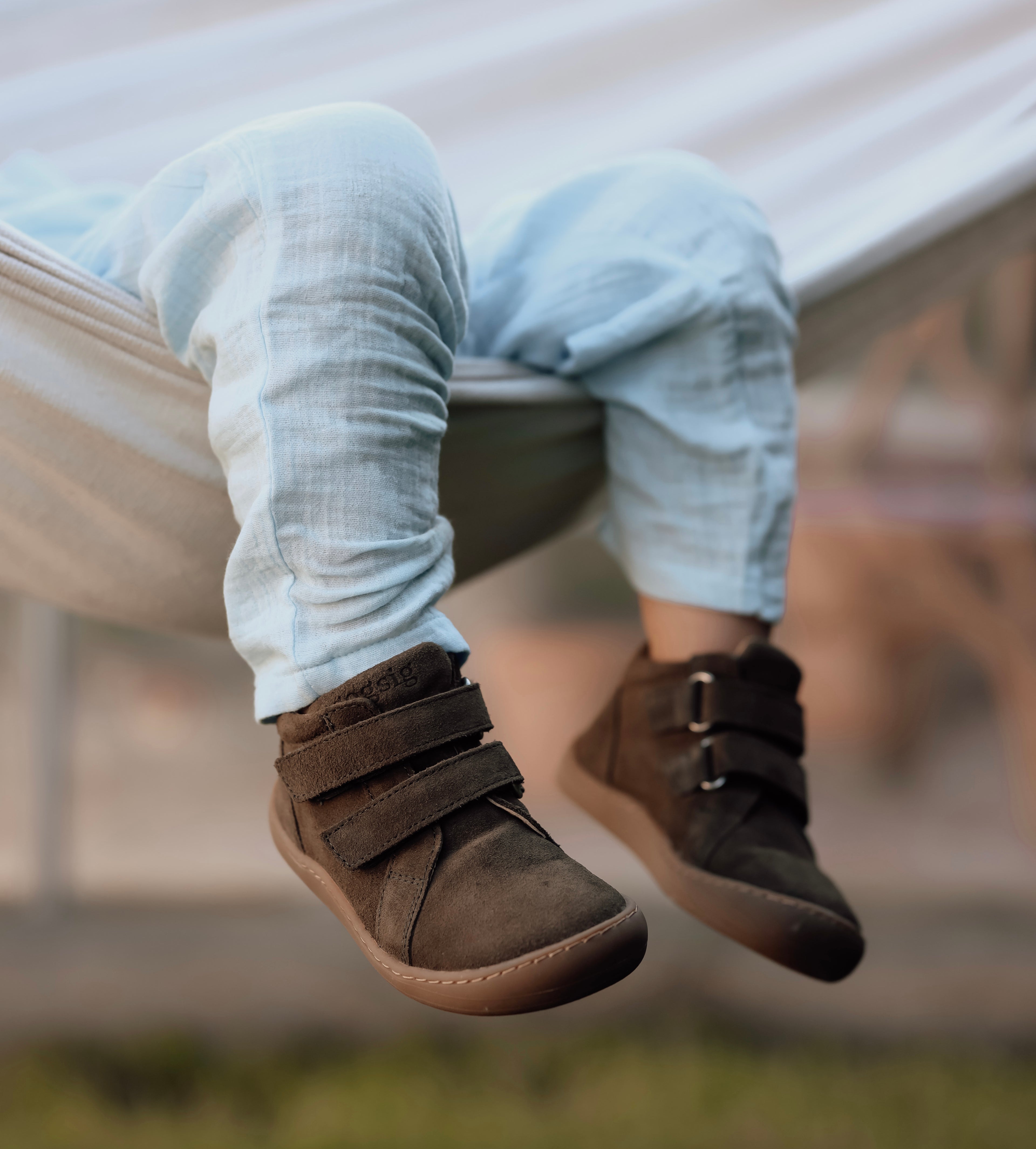 Barfodssko-til-børn-dusty-forest-overgangssko-børnesko-grøn