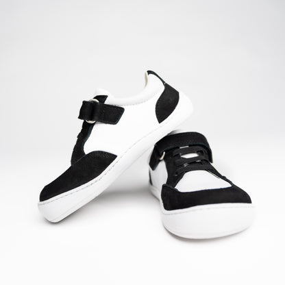 sneaker-børnesko-hvide-sorte-barfodssko-black-white